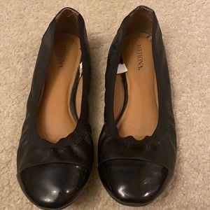 Women’s ballet flats
